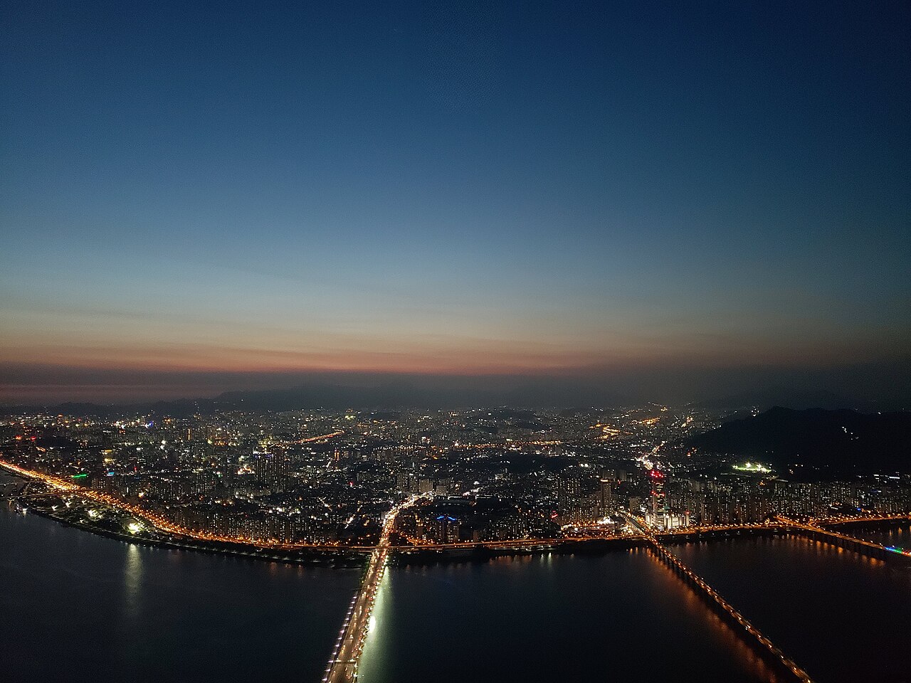 Seoul: Seoul night skyline 2018